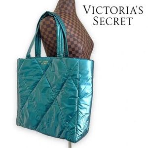 Victoria’s Secret *Holiday Edition* Quilted Puffer Tote in Teal ⭐️NEW⭐️